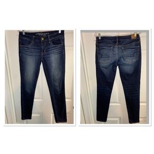 AE Outfitters Super Stretch Jeggings 6 Dark wash